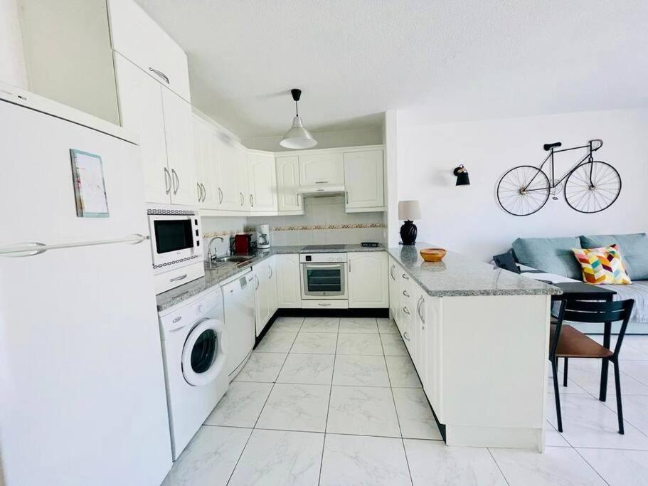 Comfy Home With Large Terrace Five Minutes From Ocean Los Cristianos  Exterior photo