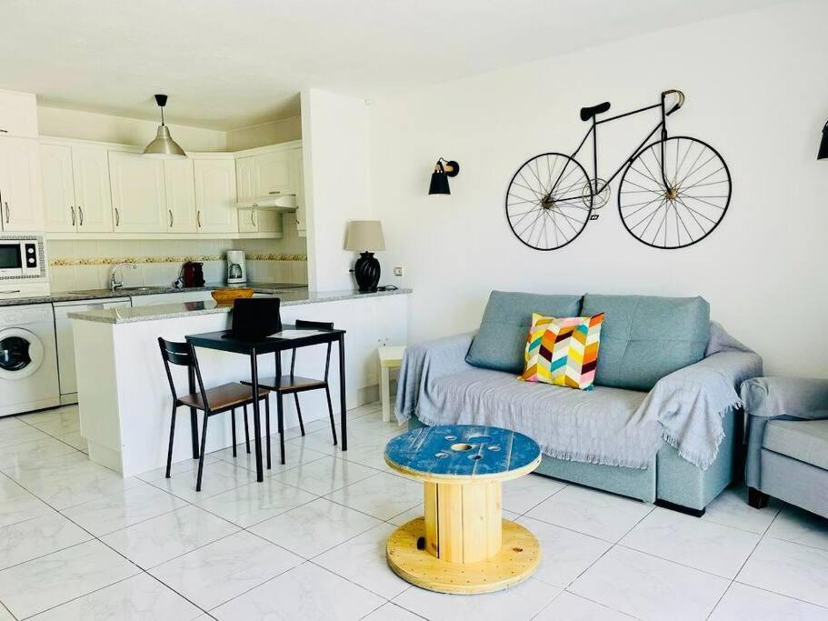 Comfy Home With Large Terrace Five Minutes From Ocean Los Cristianos  Exterior photo